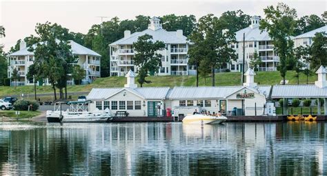 the villages at lake palestine.